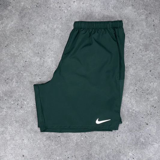 NIKE Challenger Shorts 'BLACK'