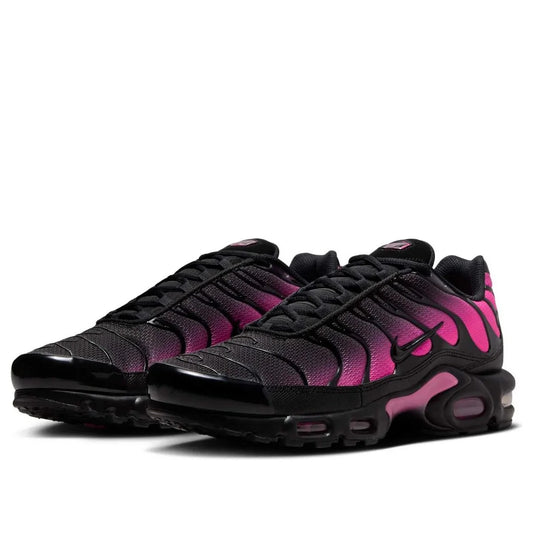 NIKE Air Max Plus 'Black Hyper Pink'
