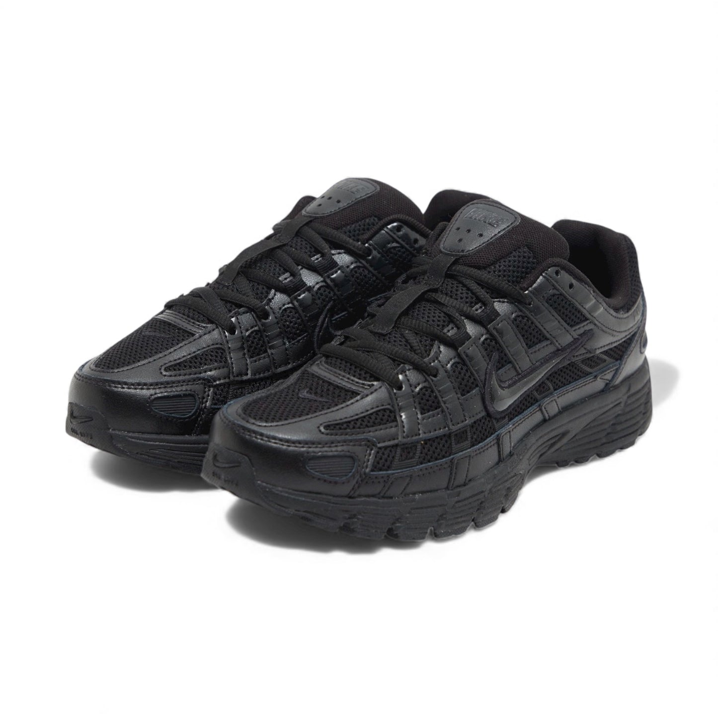 NIKE P6000 Tripple Black