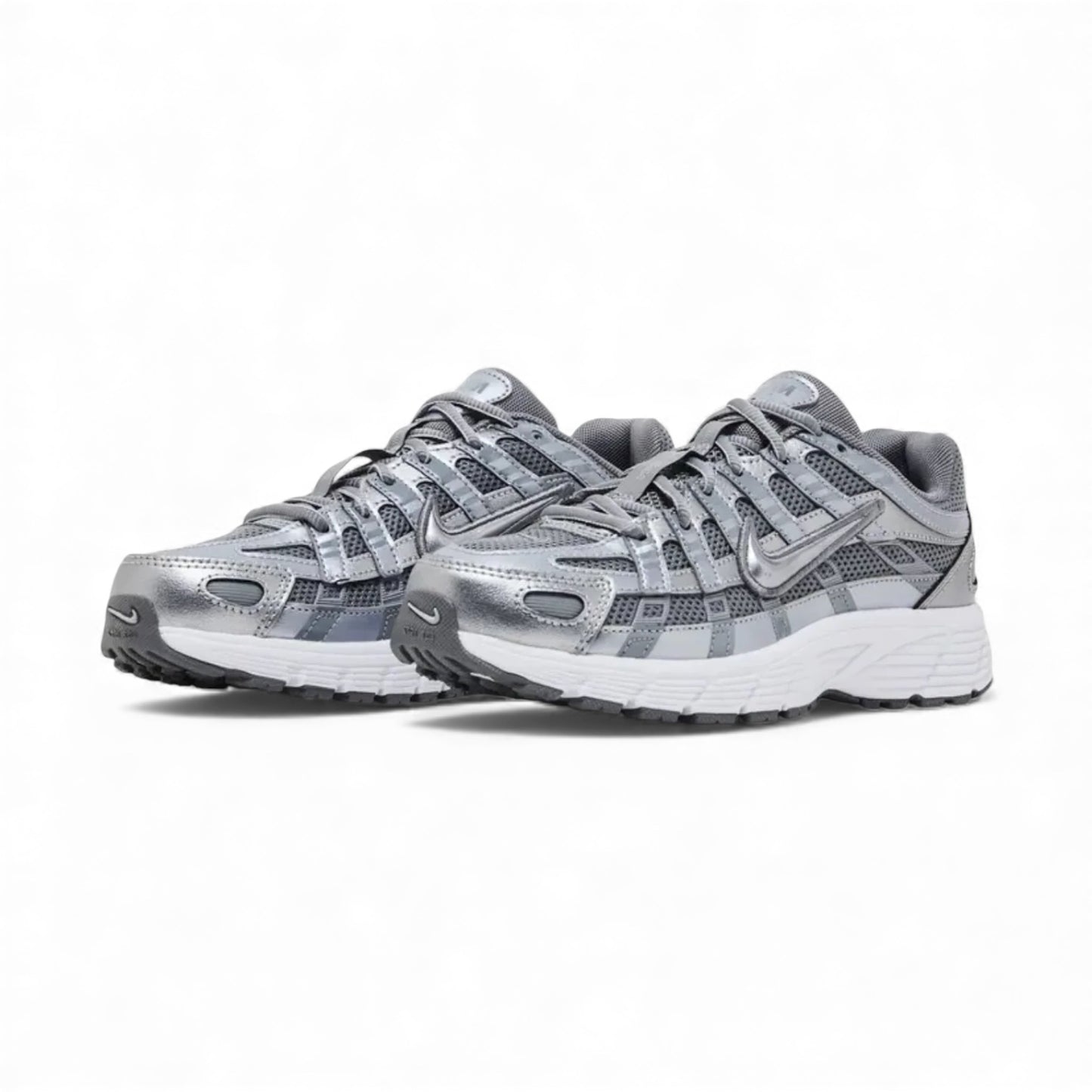 NIKE P6000 Metallic Cool Grey